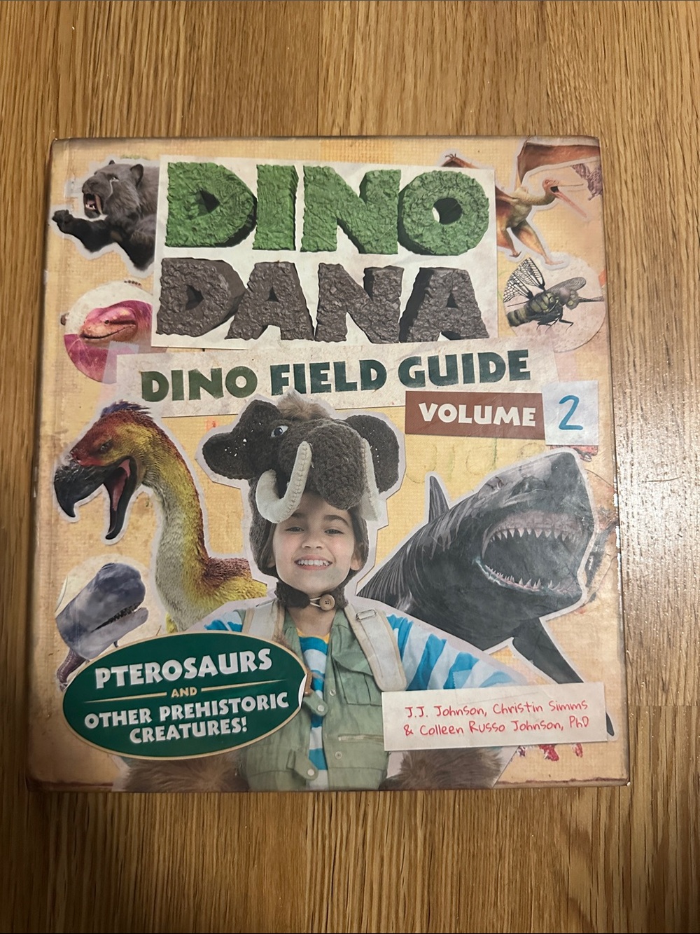 🍁 Dino Field Guide Volume 2 Book